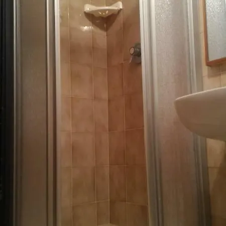Semesterbostad Vicino Cabinovia Magnolta E Piscina *