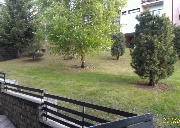 Vicino Cabinovia Magnolta E Piscina Feriehus